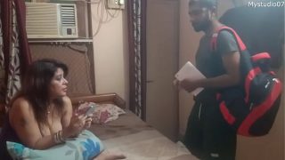 My friends fuck his auntie and I record everything with clear Hindi audio
